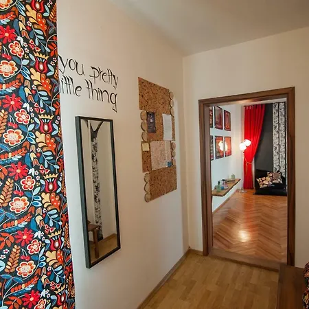 Spacious Stylish Apartment In Old Town Sibiu Exterior photo