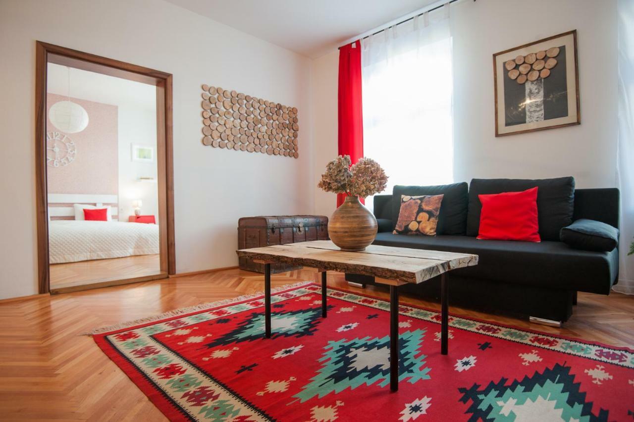 Apartment Spacious Stylish In Old Town Sibiu